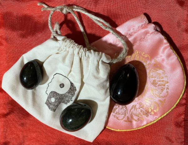 Oeufs de jade nephrite